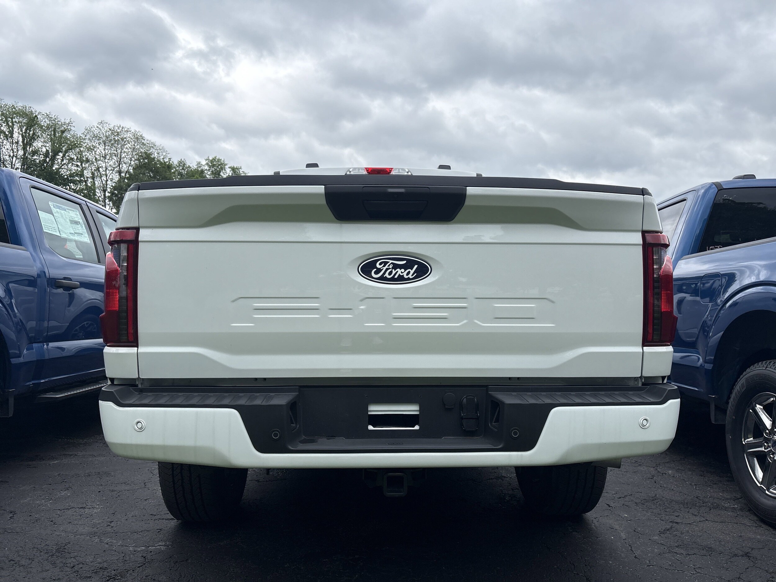 2025 Ford F-150 STX photo 4