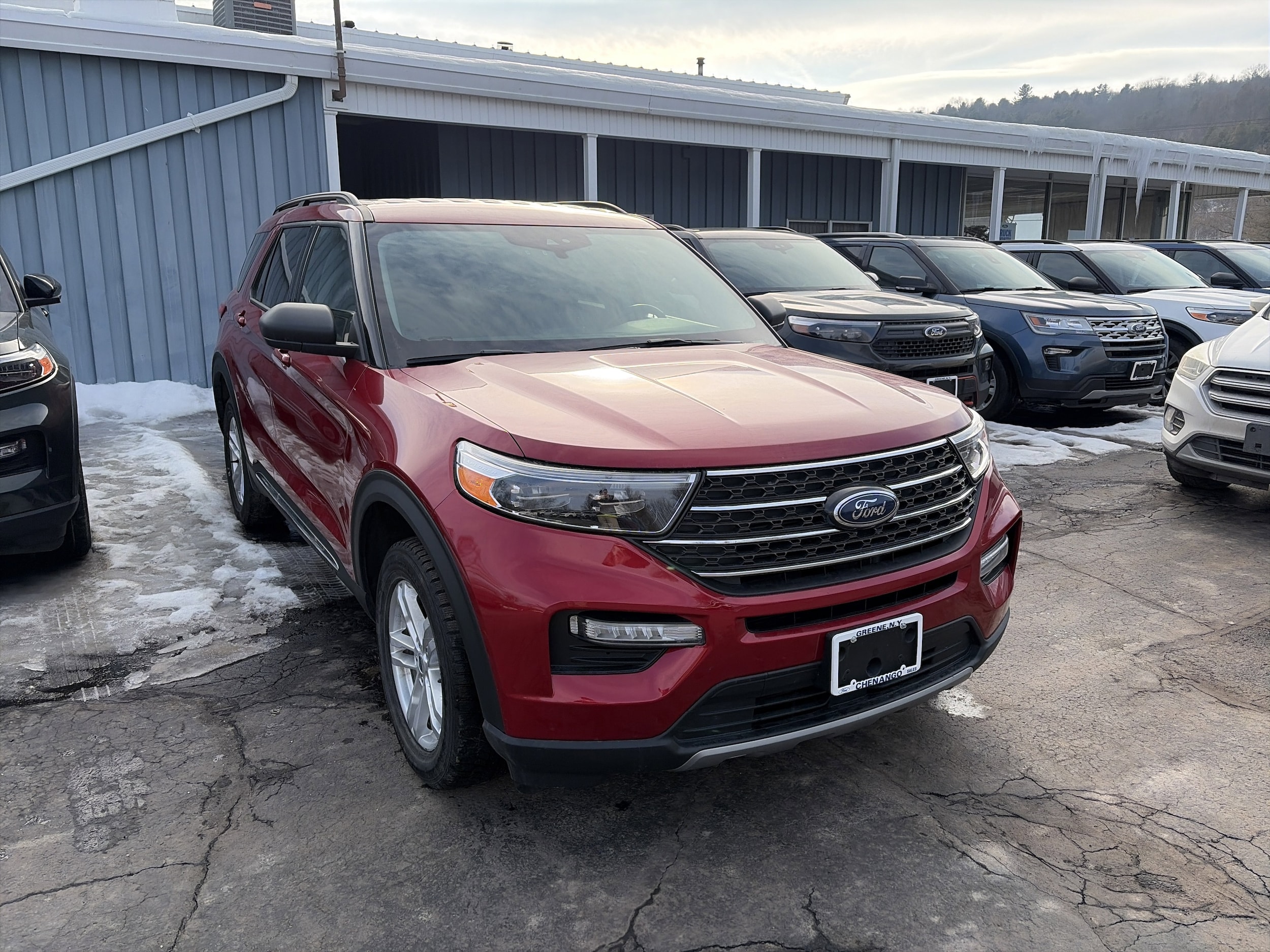 2023 Ford Explorer XLT 4WD 