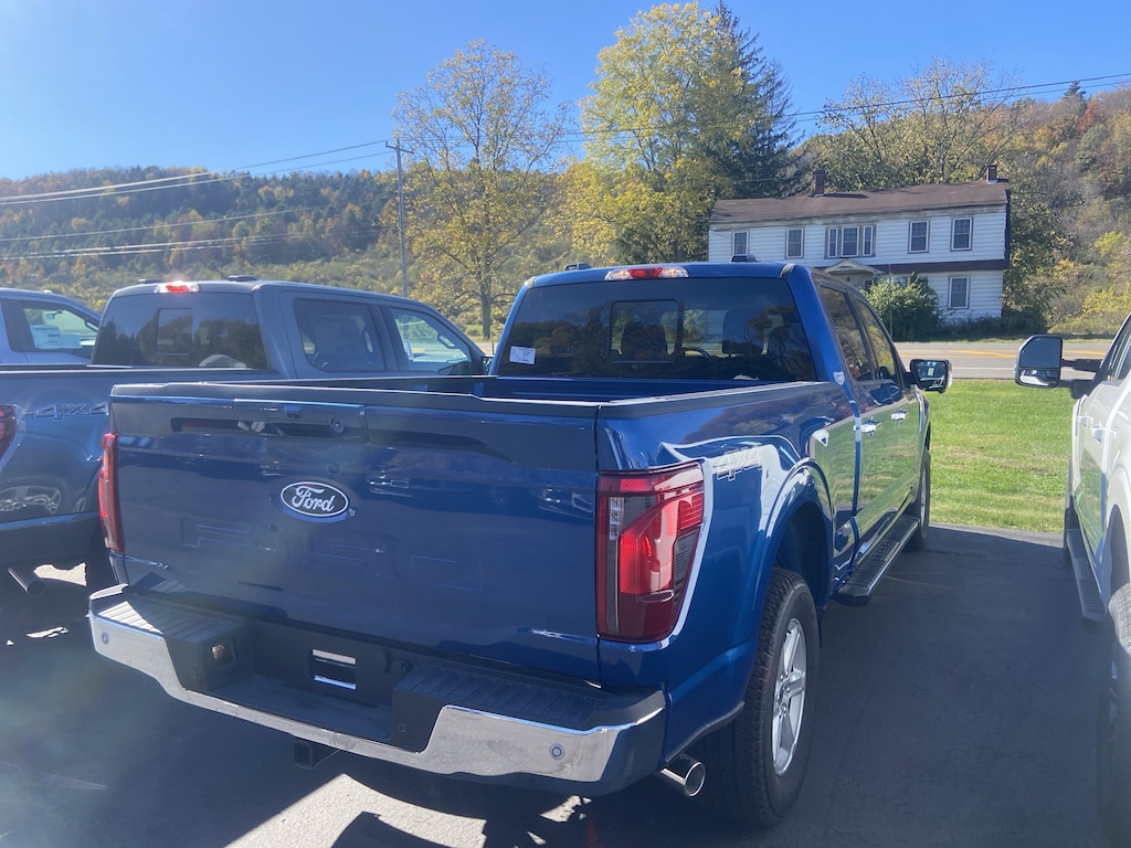 New 2025 Ford F-150 XLT XLT 4WD SuperCrew 6.5 Box
