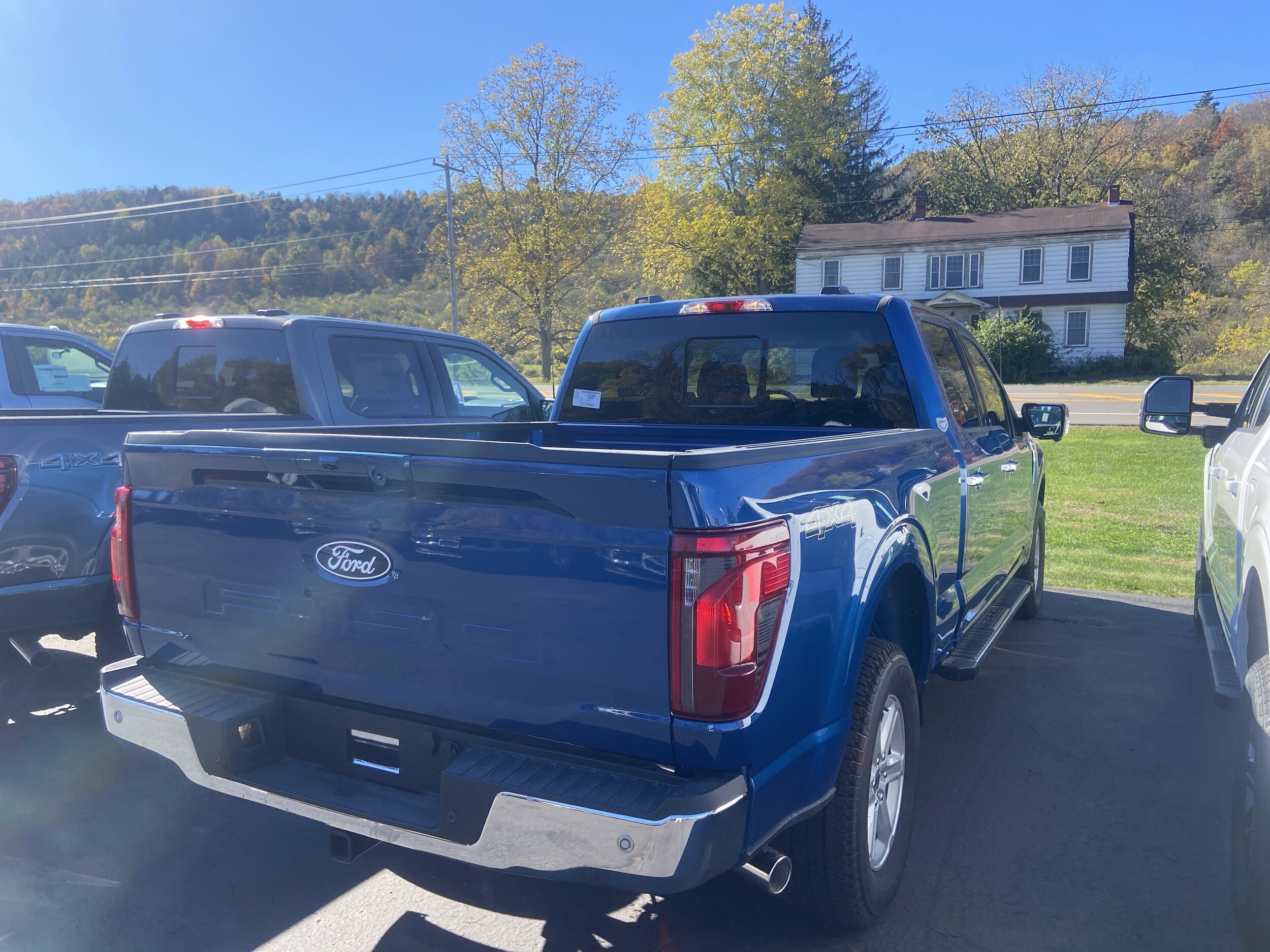 2025 Ford F-150 XLT photo 2