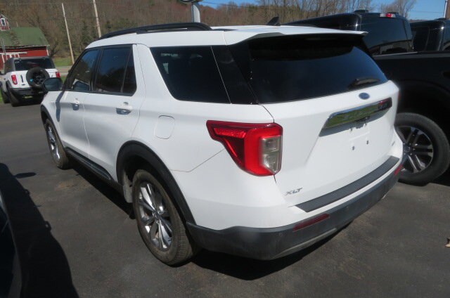 2021 Ford Explorer XLT photo 3