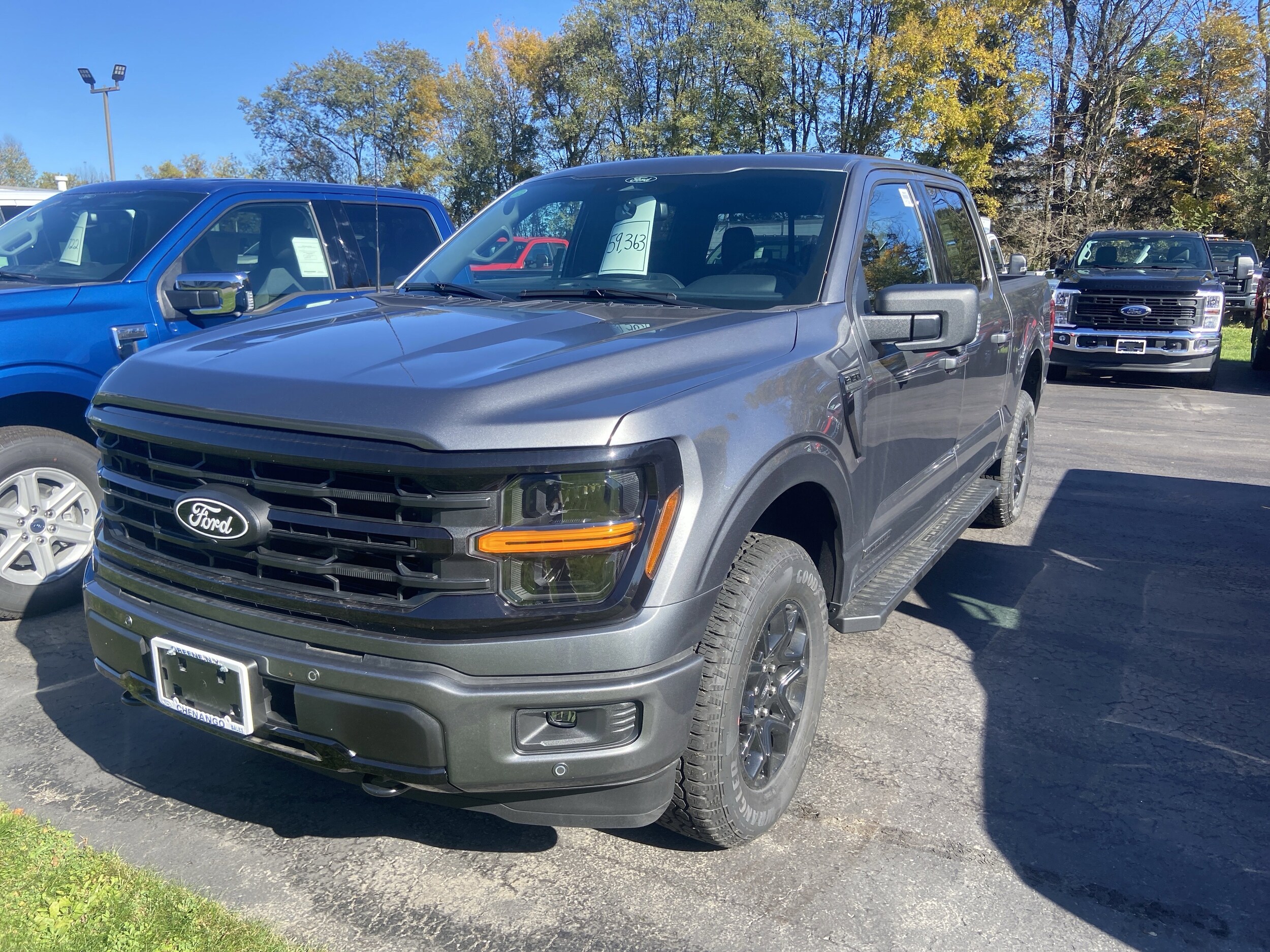 2025 Ford F-150 XLT photo 4