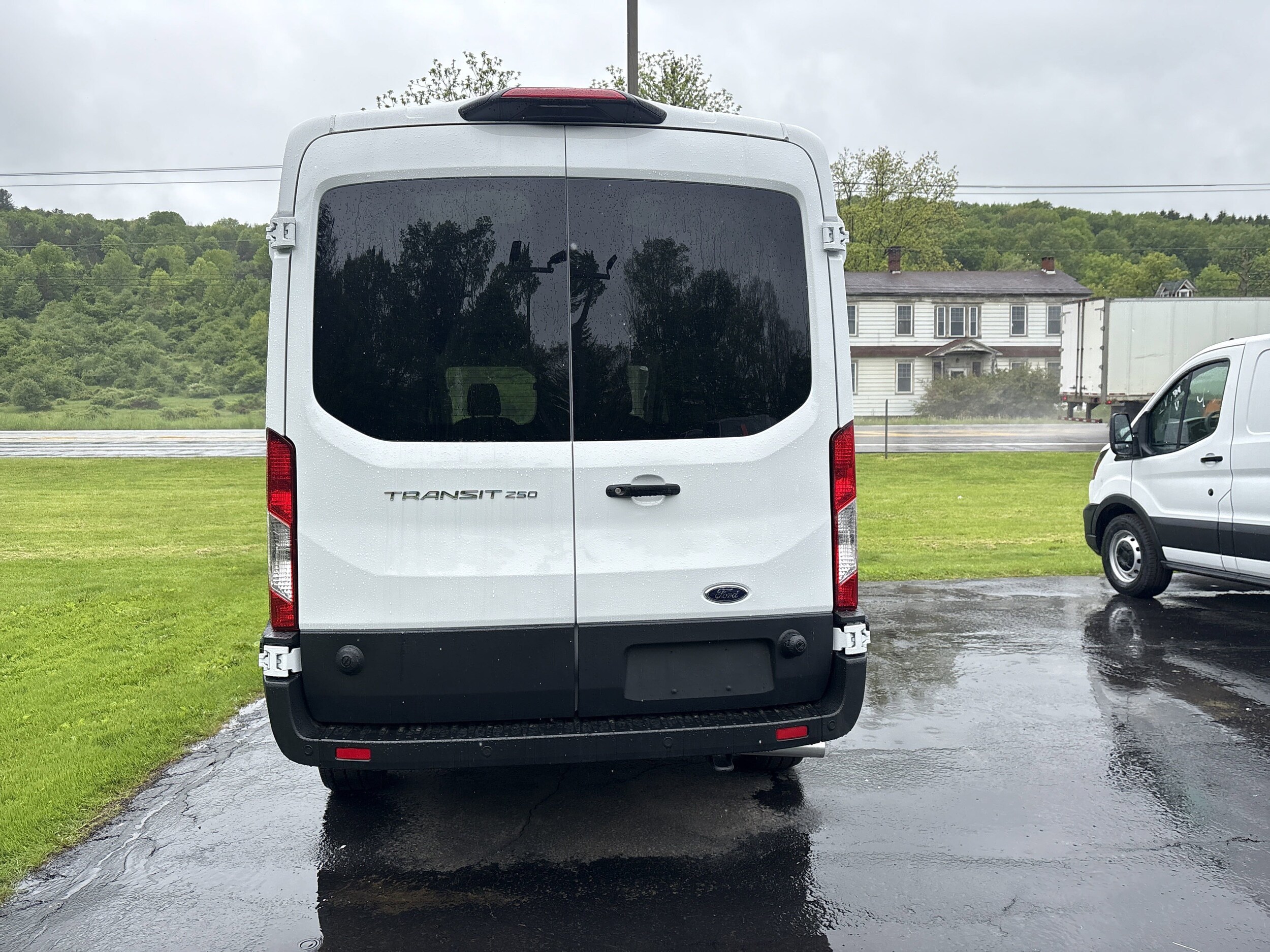2025 Ford Transit Cargo Van photo 3
