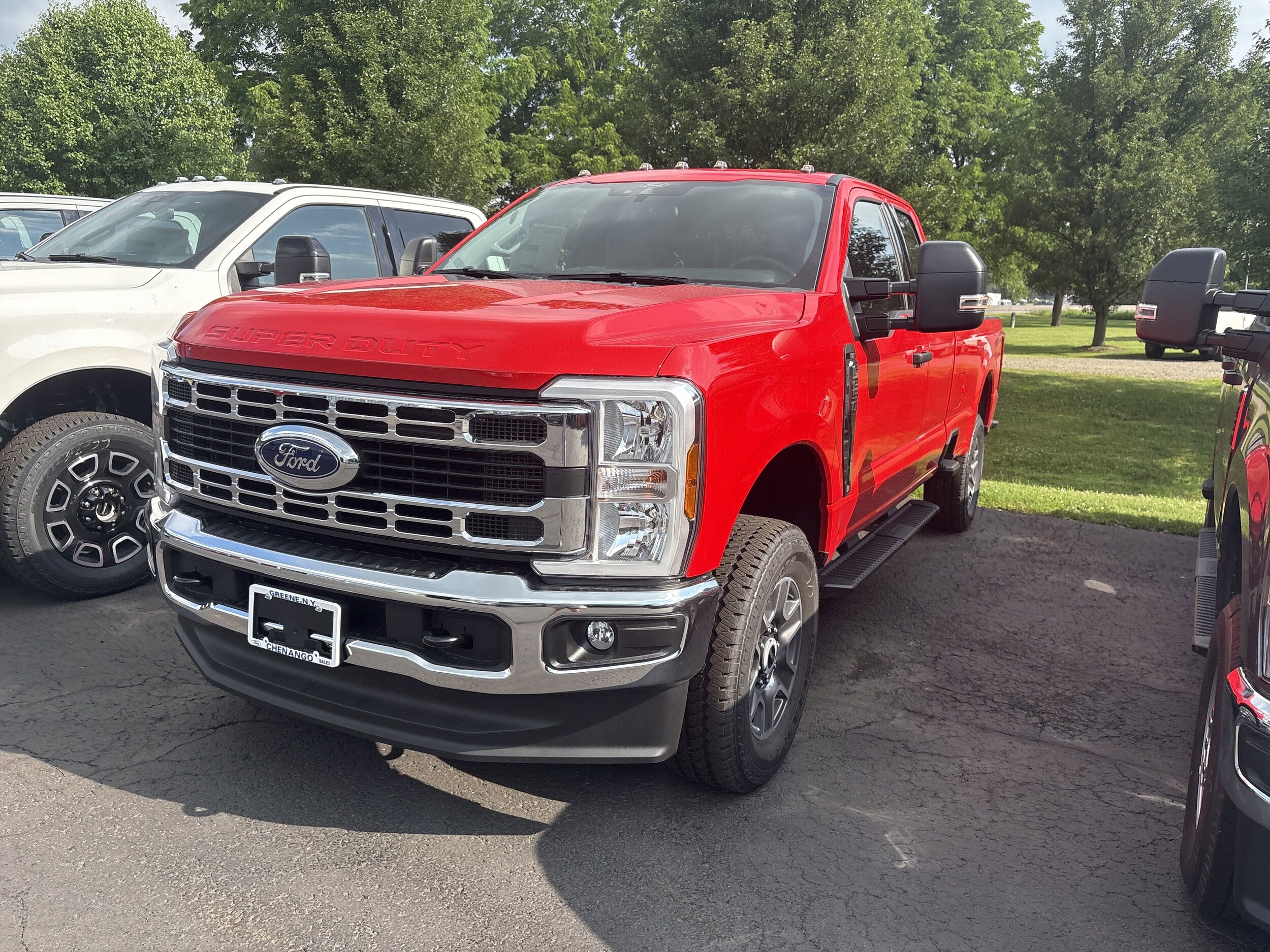 2025 Ford F-250 XLT photo 3
