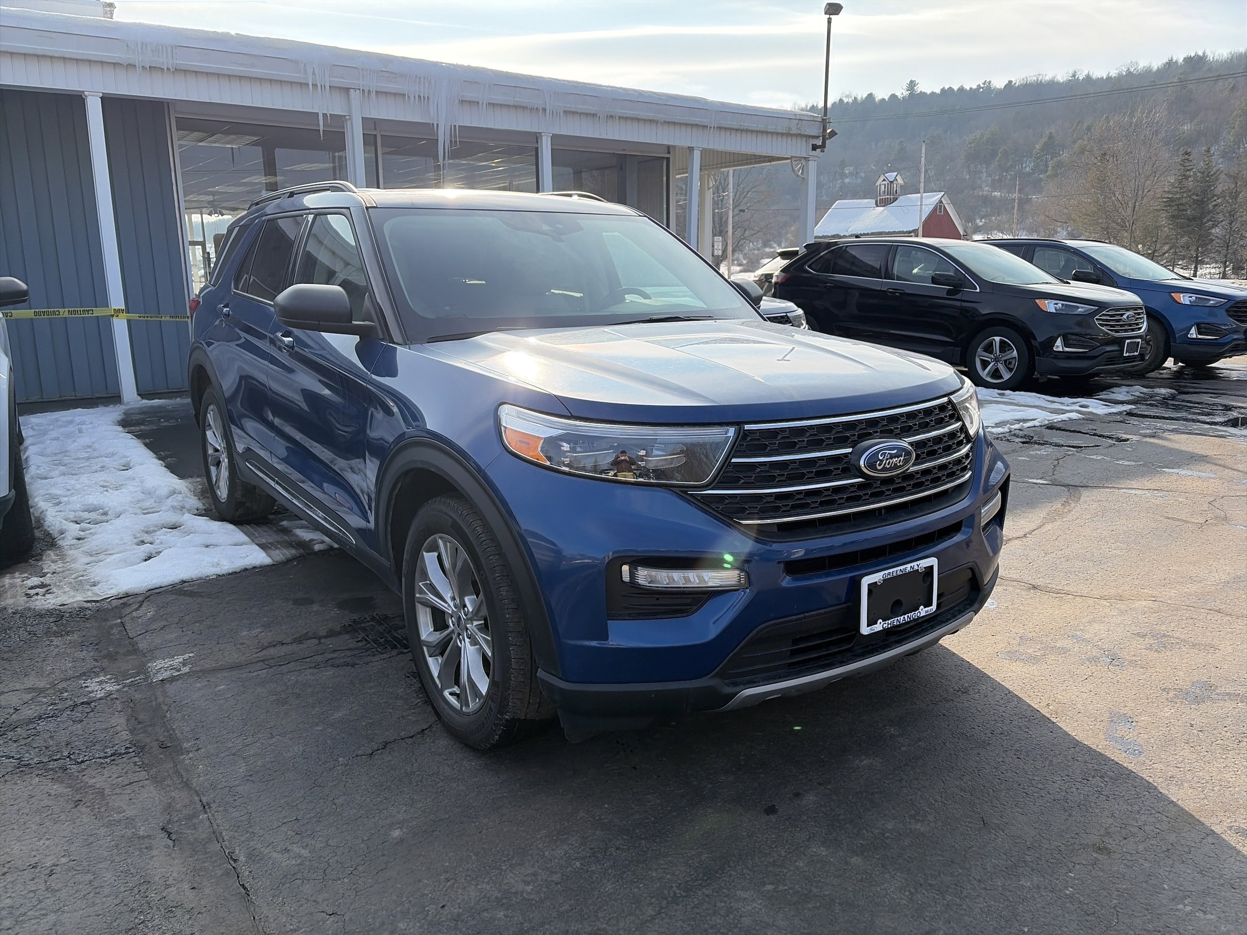 2022 Ford Explorer XLT 4WD 