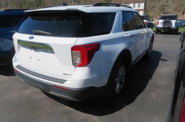 2021 Ford Explorer XLT photo 4