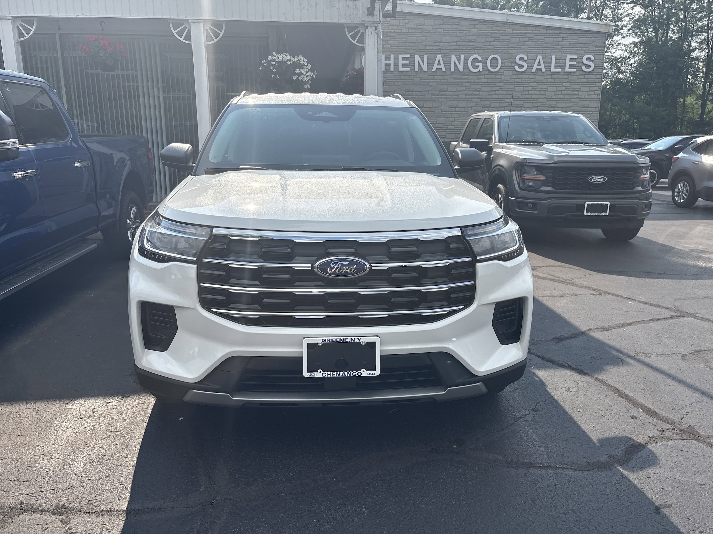 2025 Ford Explorer Active 4WD 