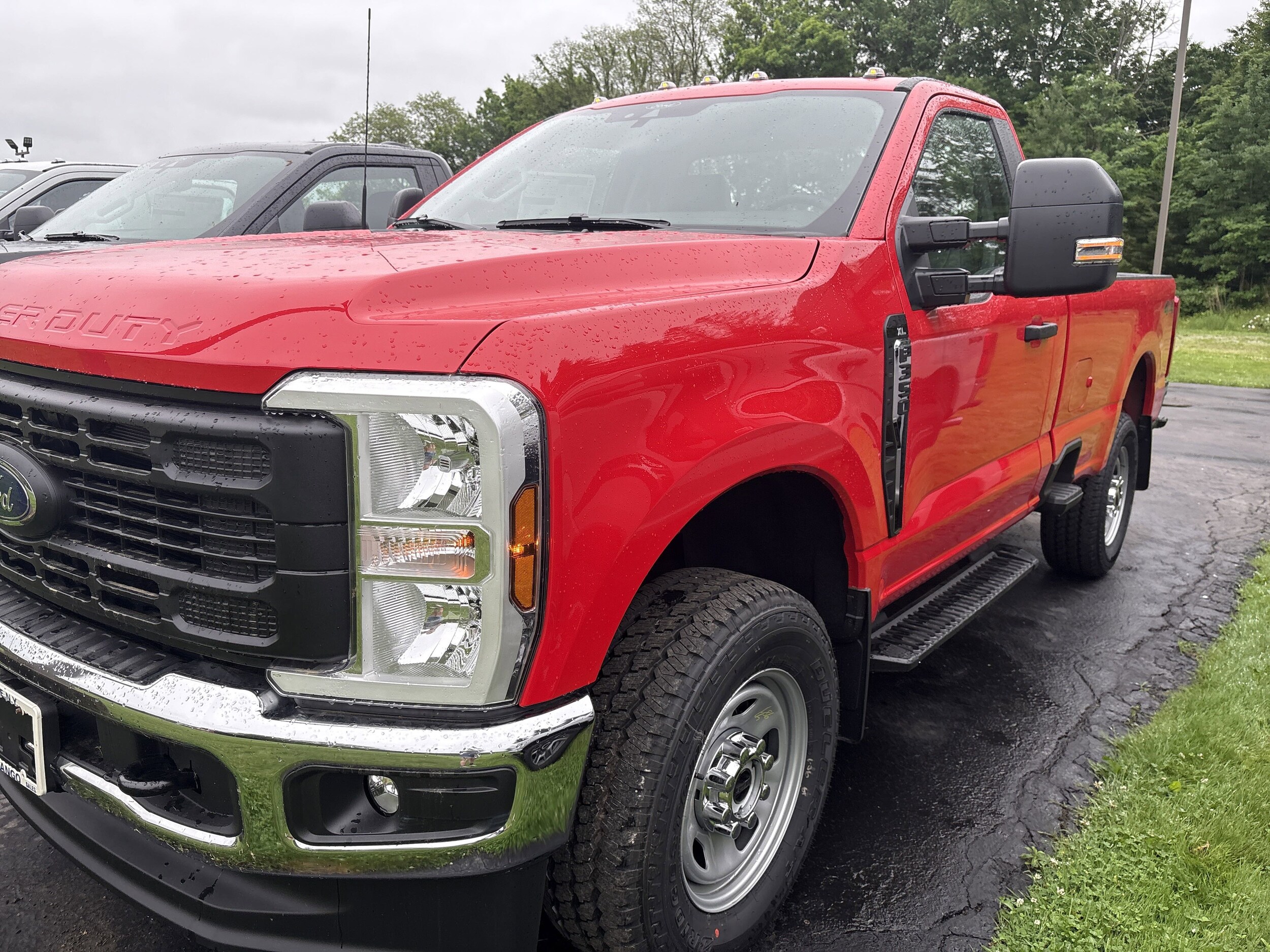 2025 Ford F-350 XL photo 2