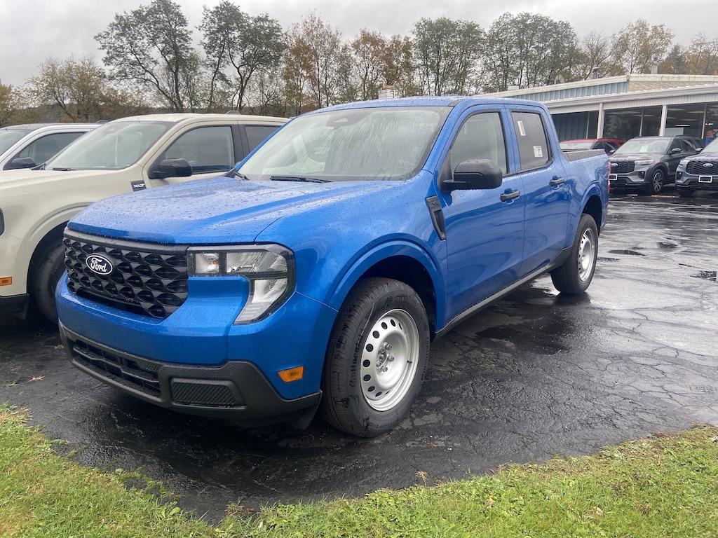 New 2025 Ford Maverick XL XL AWD SuperCrew