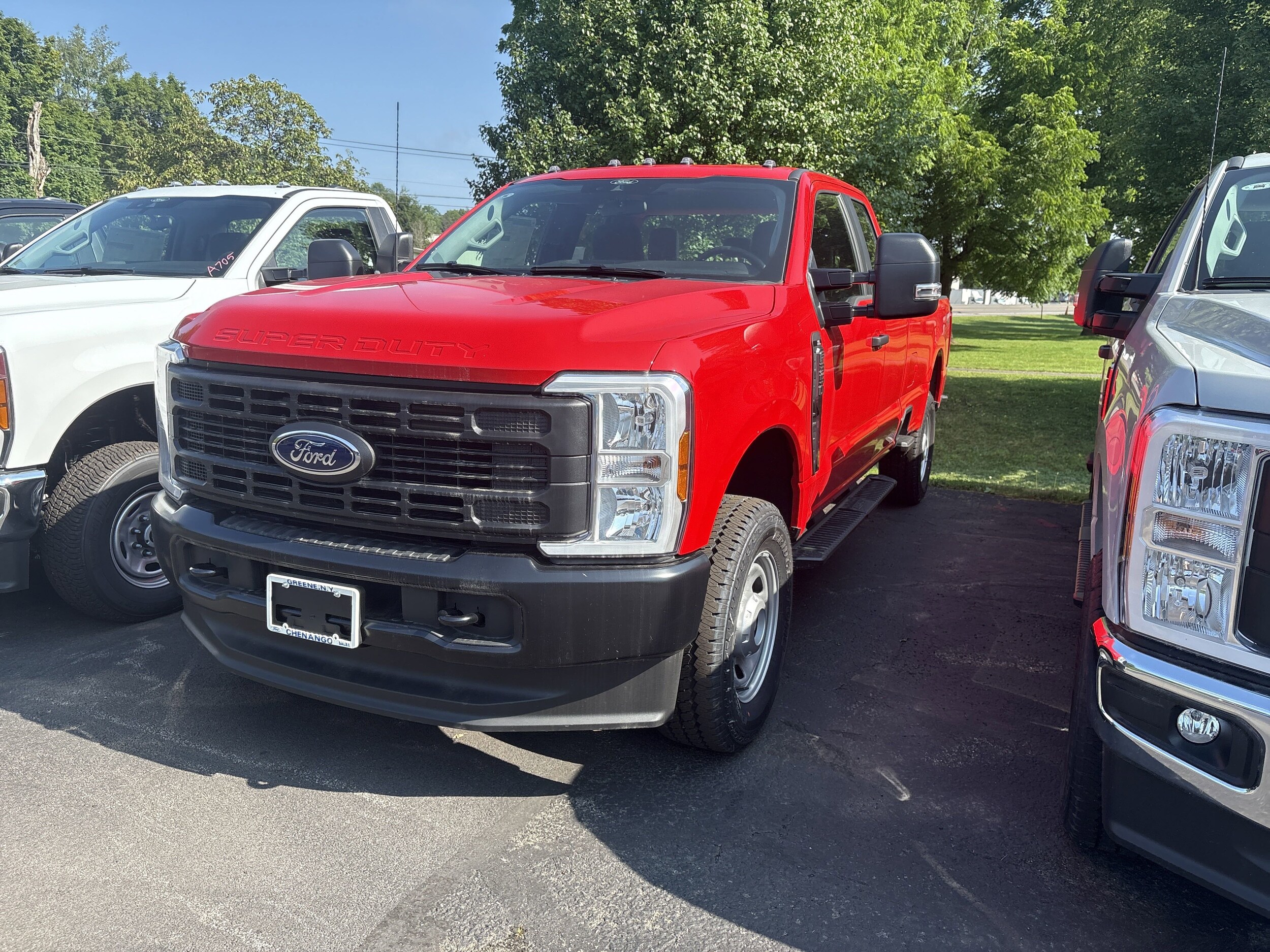2025 Ford F-250 XL photo 2