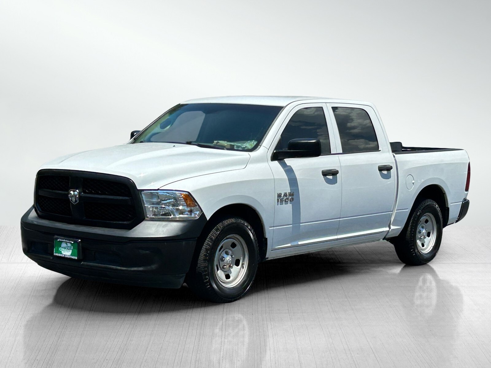 2015 Ram 1500 Tradesman photo 3