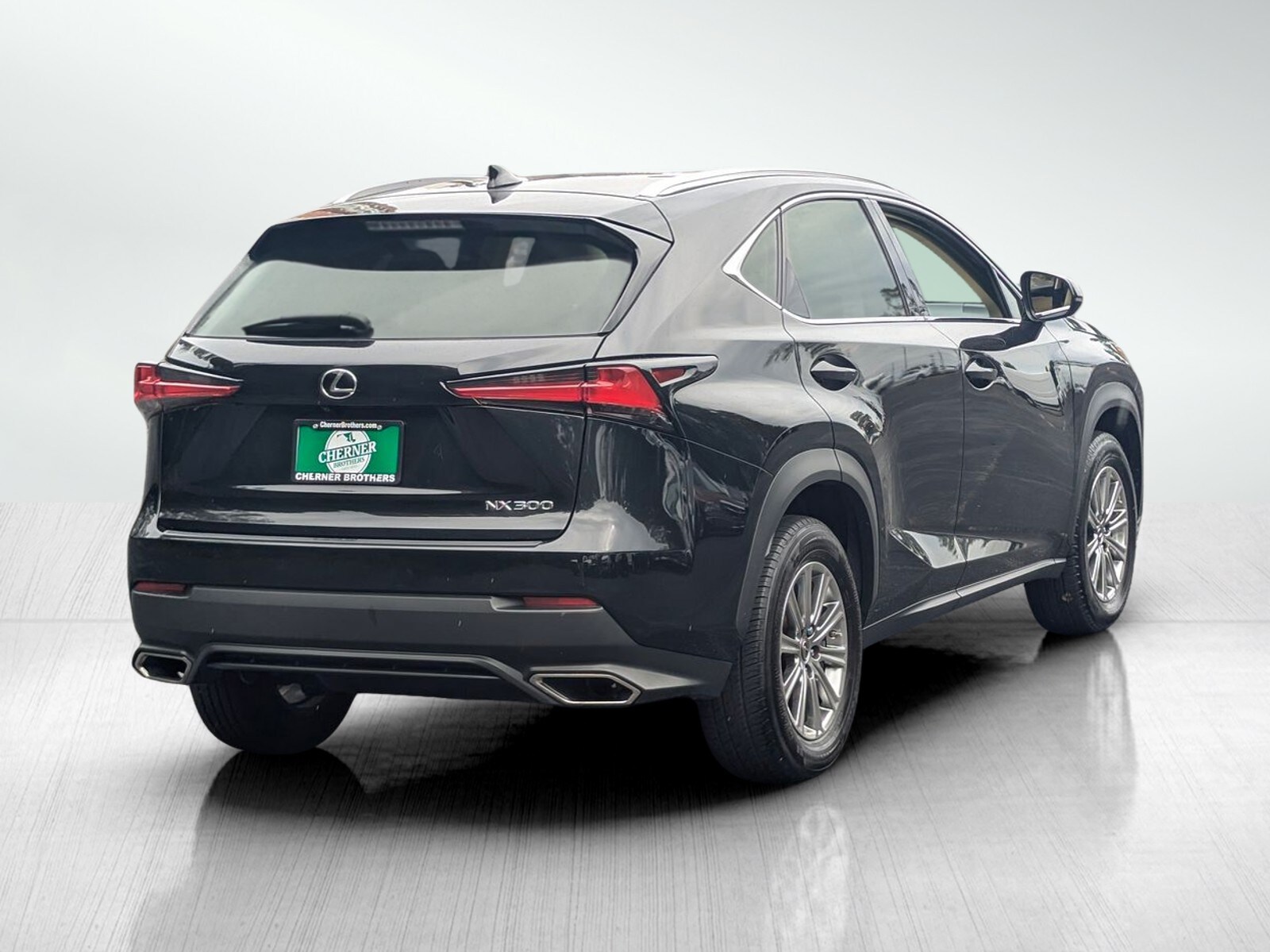 2021 Lexus NX 300 photo 3