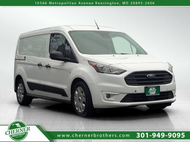 2022 Ford Transit Connect XLT's photo