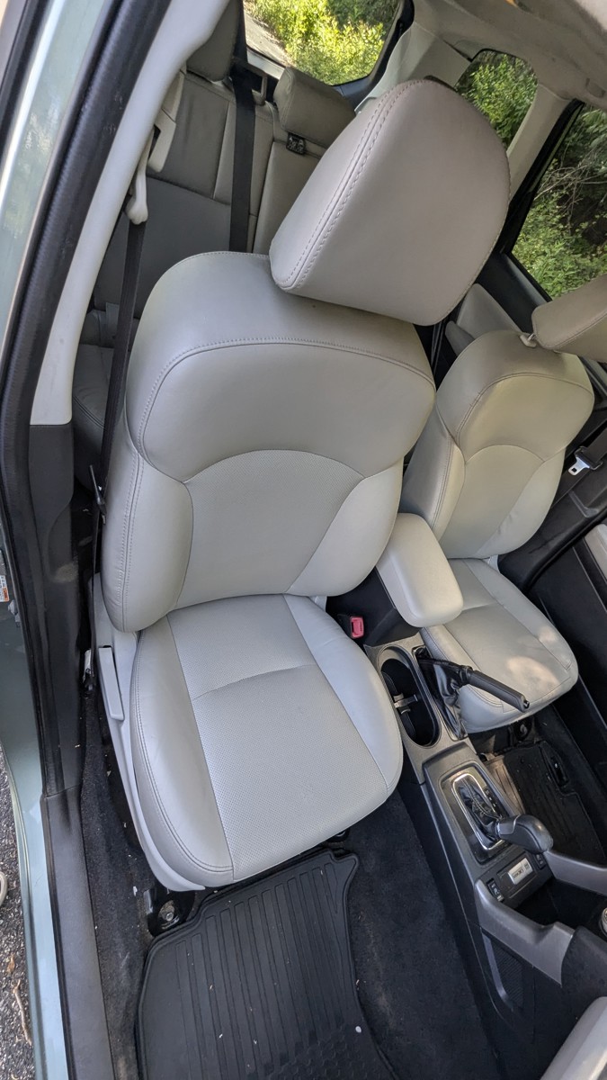 2016 Subaru Forester i Touring - Photo 19