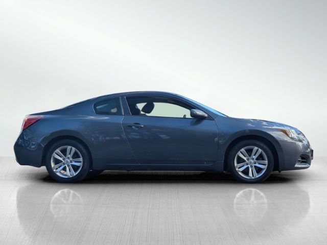 2010 Nissan Altima 2.5 S photo 3