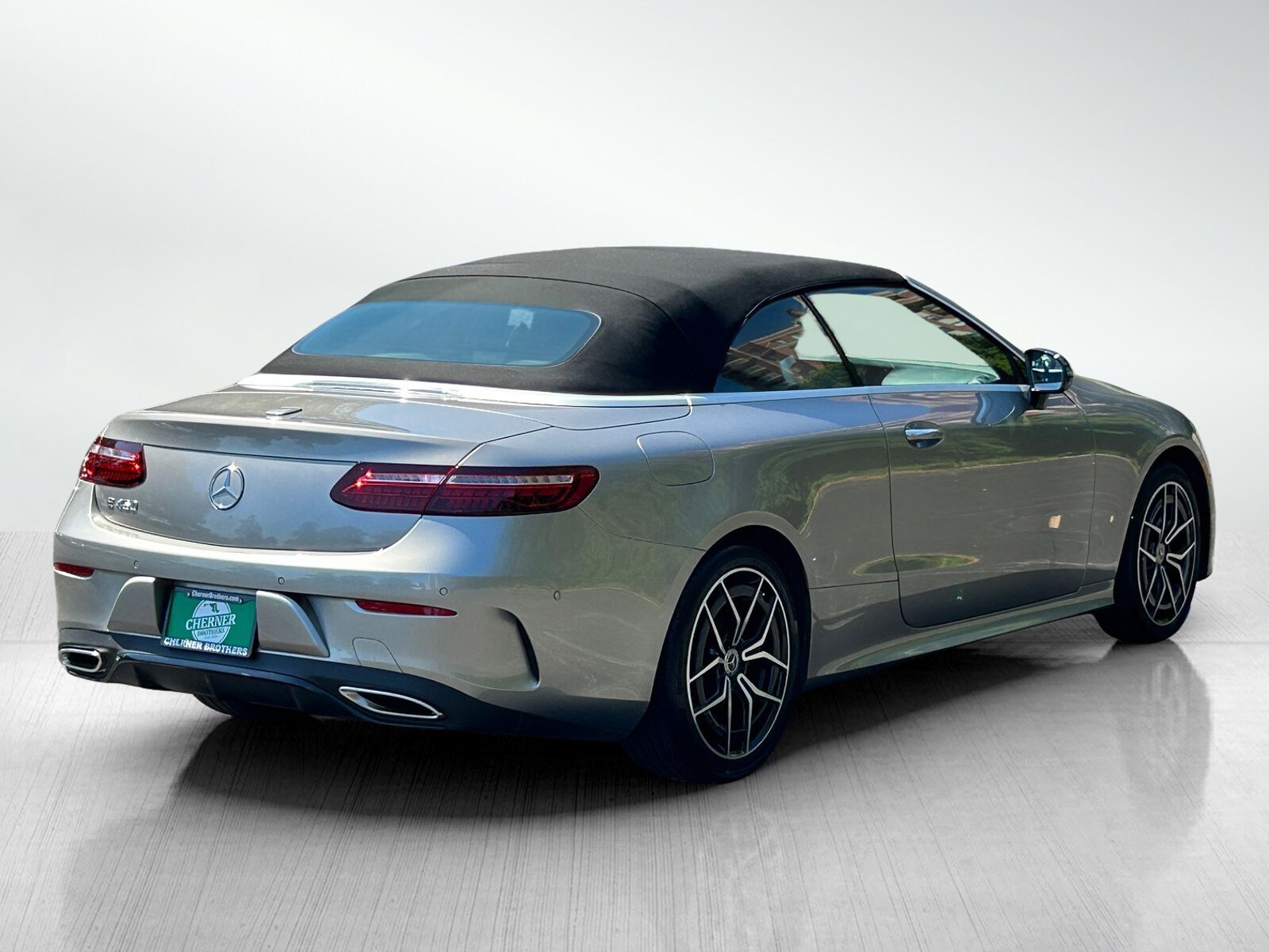 2023 Mercedes Benz E 450 Cabriolet photo 3