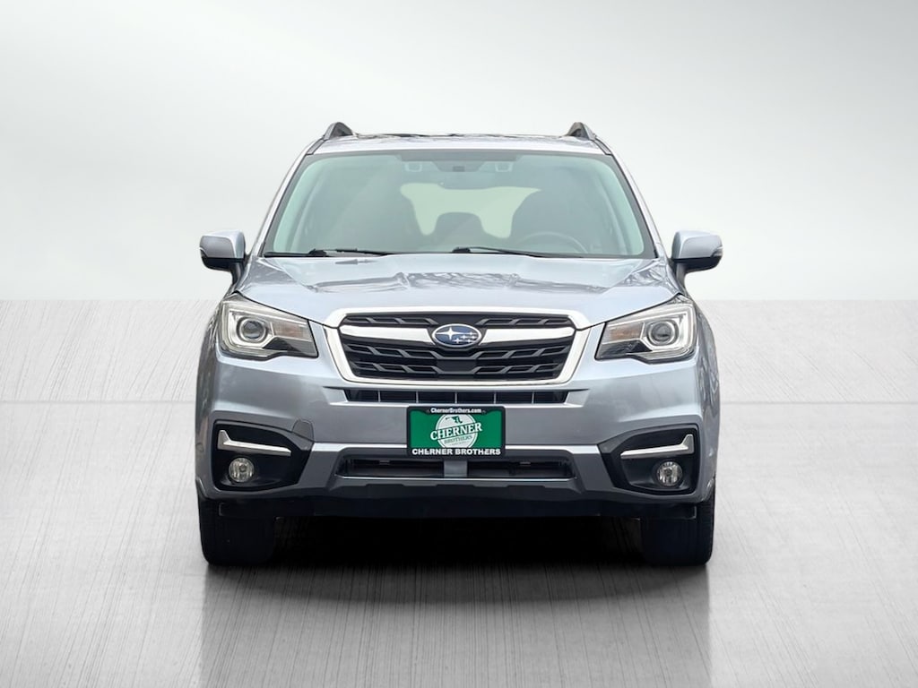 2017 Subaru Forester 2.5i Touring photo 2