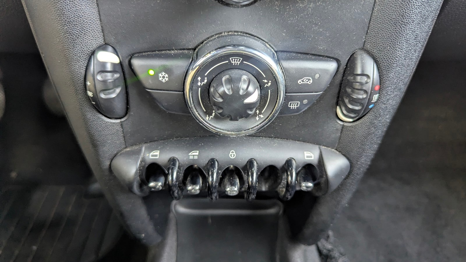 2012 MINI Cooper Base - Photo 30