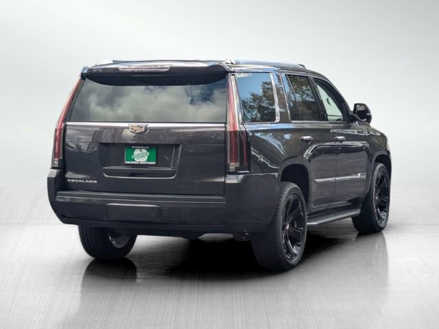 2015 Cadillac Escalade Luxury photo 4