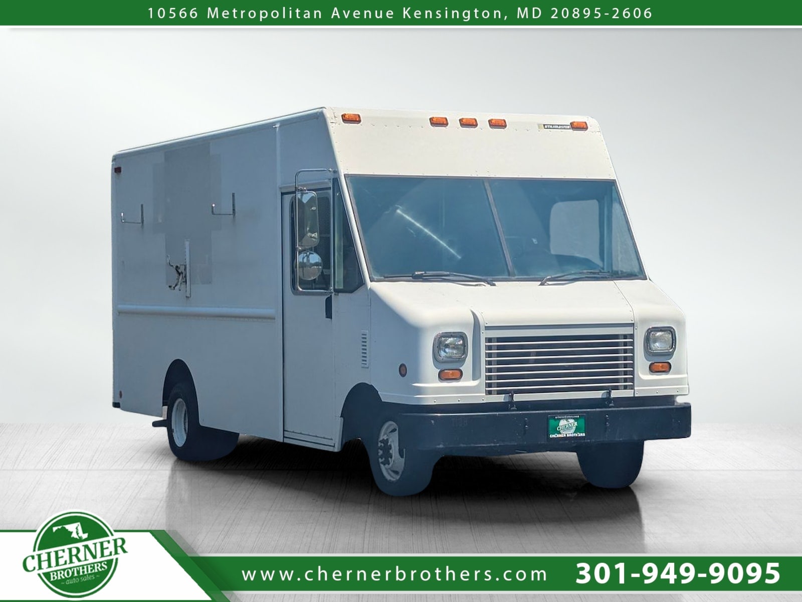 2013 Ford E-Series's photo