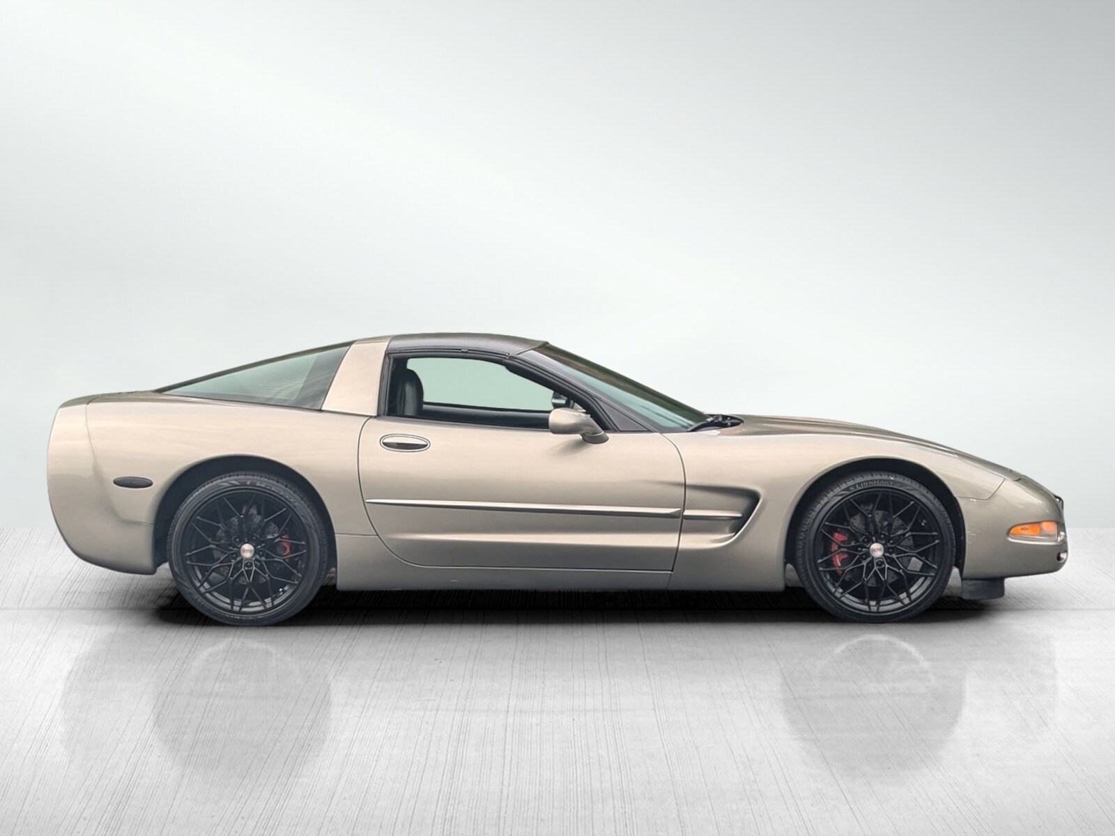 2002 Chevrolet Corvette Base Coupe photo 3
