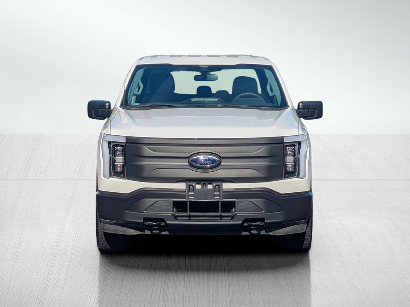 2022 Ford F-150 Lightning photo 2