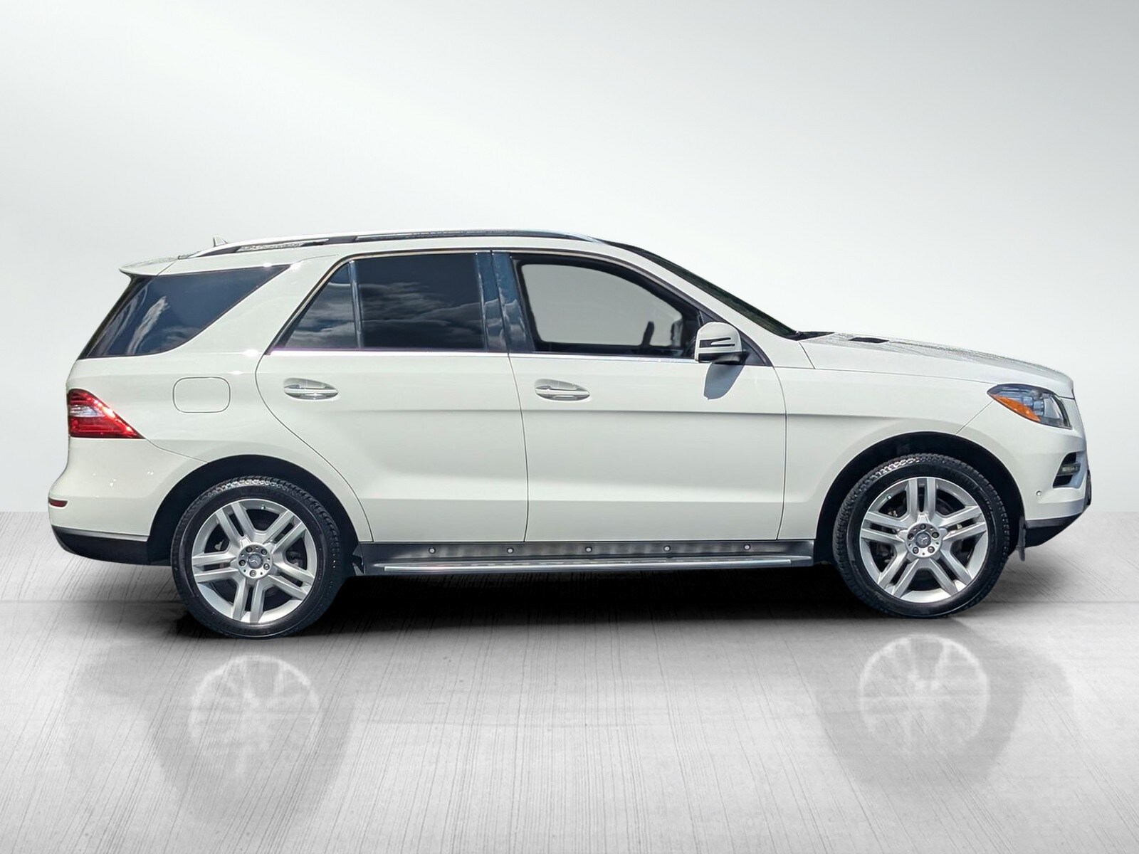 2015 Mercedes Benz ML 350 photo 3