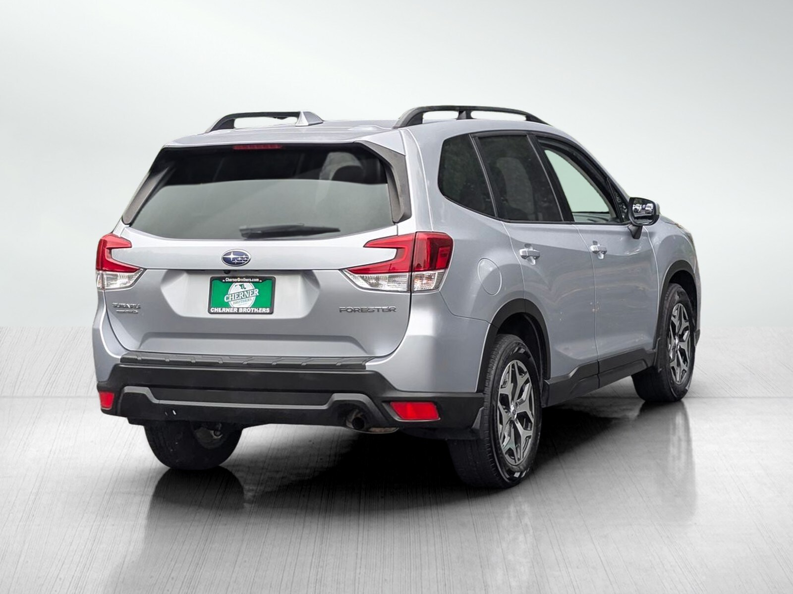 2019 Subaru Forester Premium photo 2