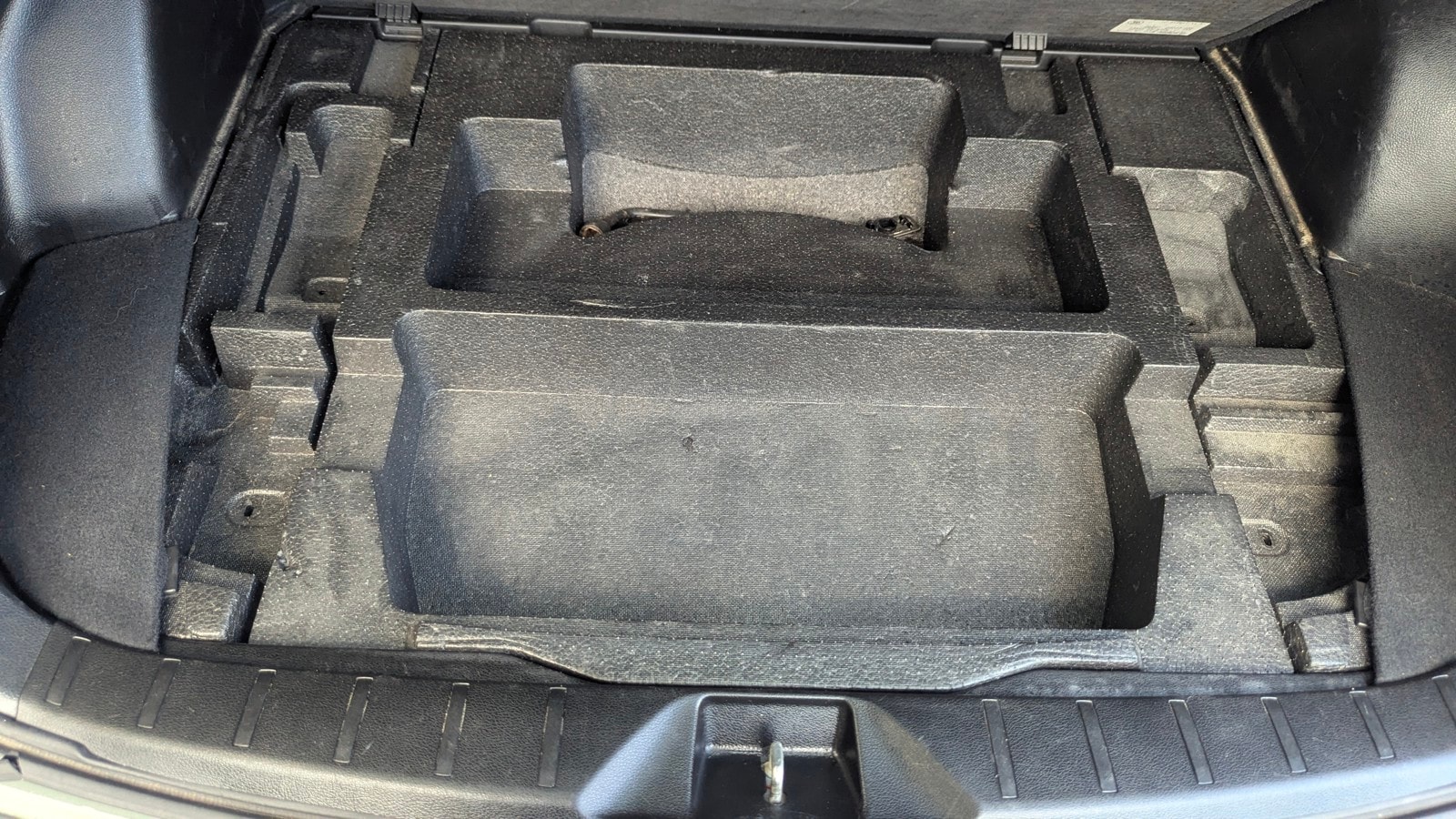 2016 Subaru Forester i Touring - Photo 14