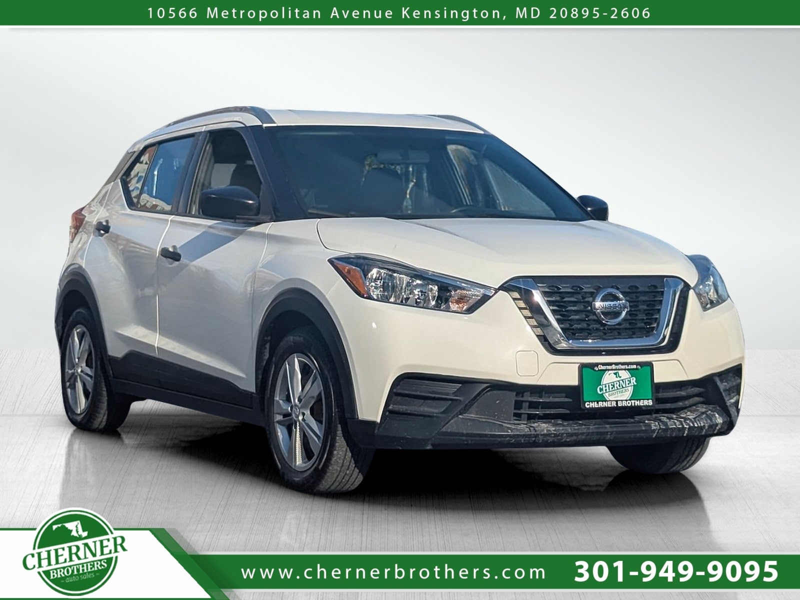 2019 Nissan Kicks S's photo