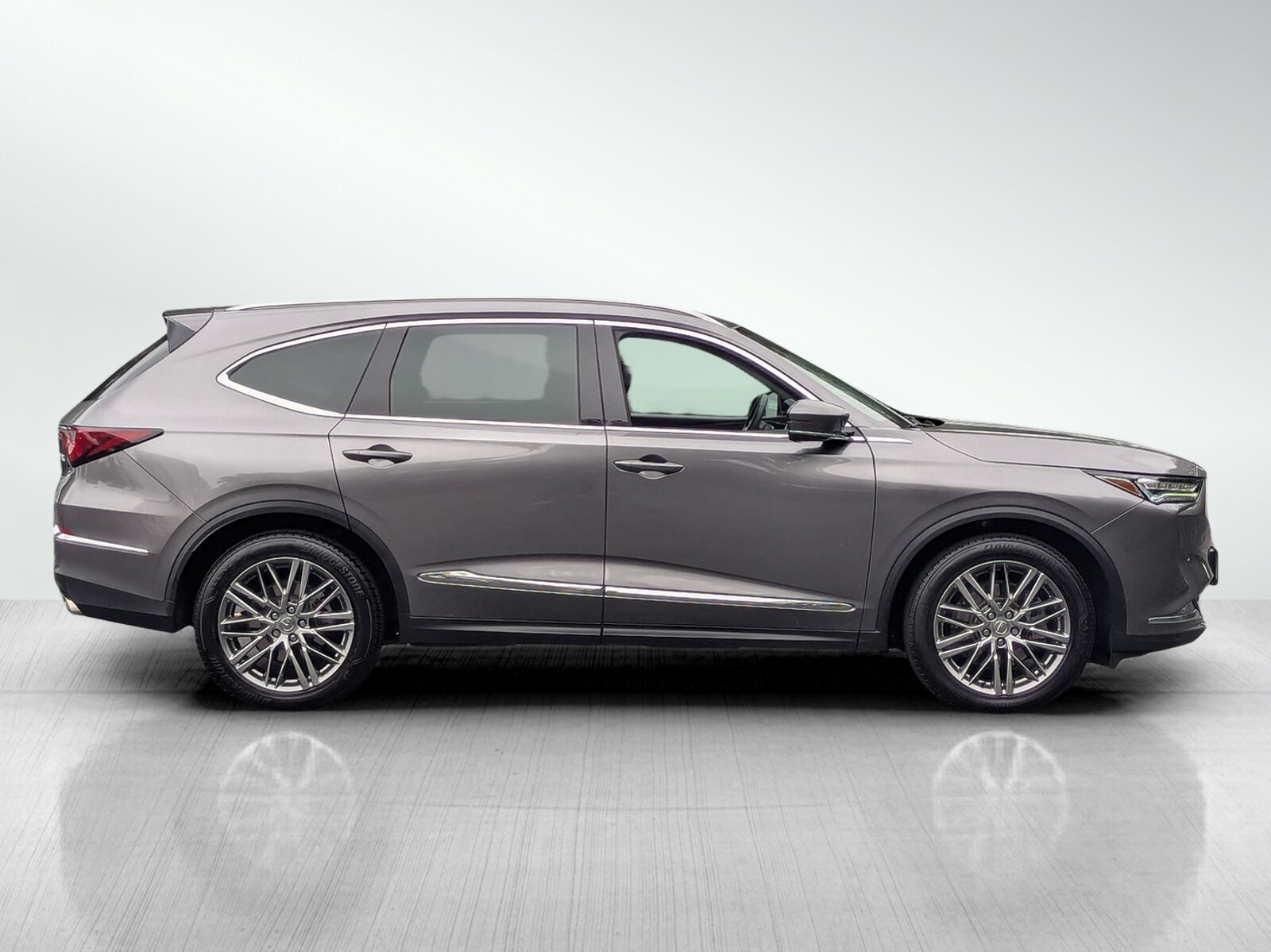 2024 Acura MDX SH-AWD Advance photo 3