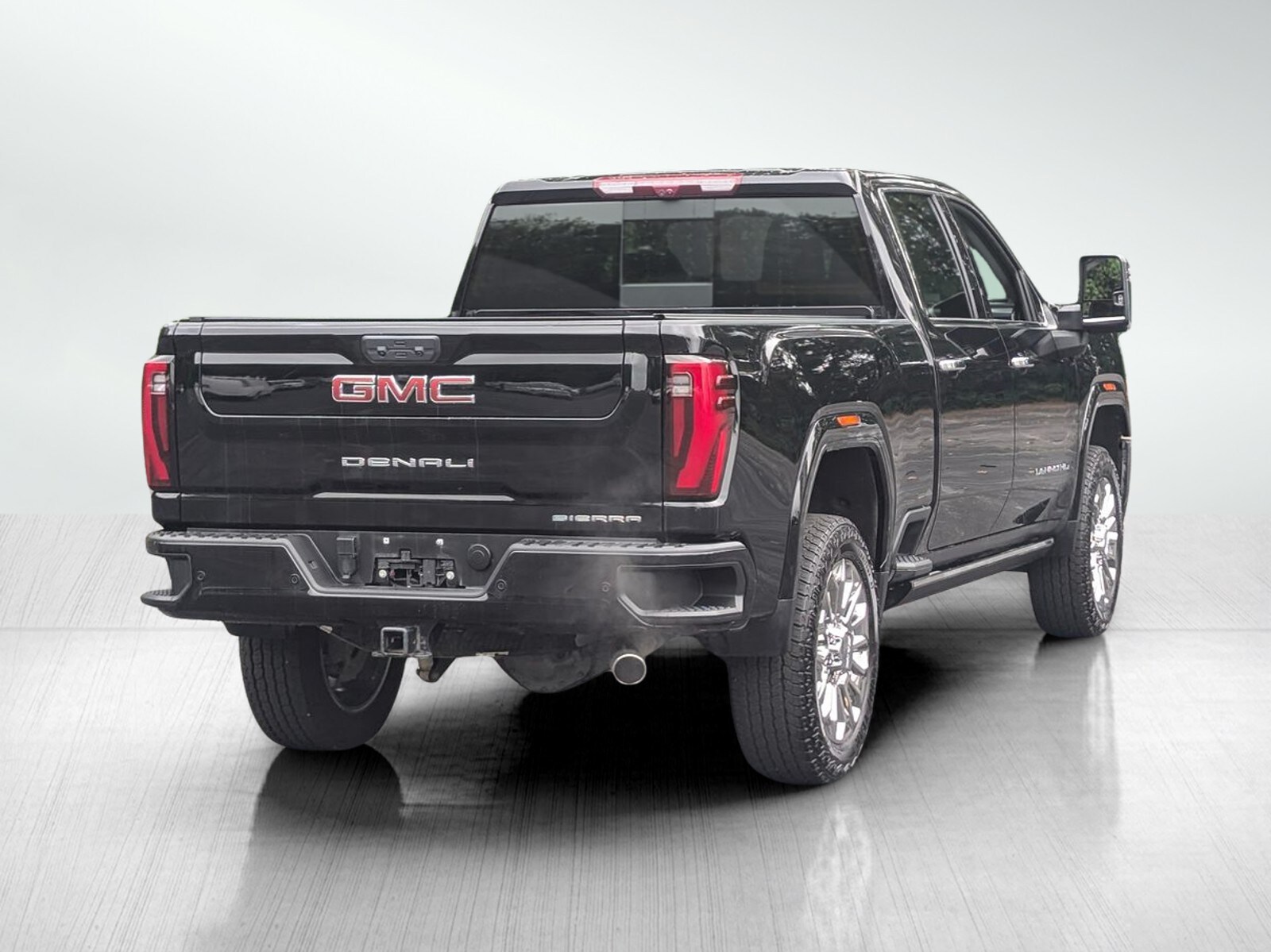 2024 Gmc Sierra 2500 HD Denali photo 2