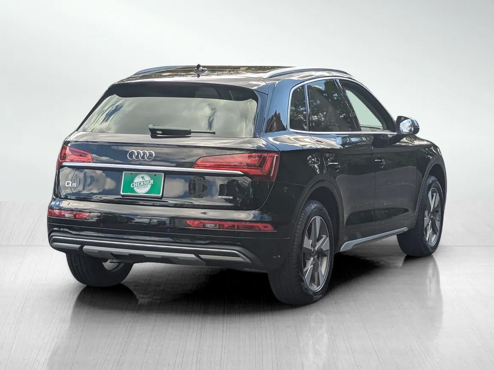2024 Audi Q5 40 Premium Plus photo 2