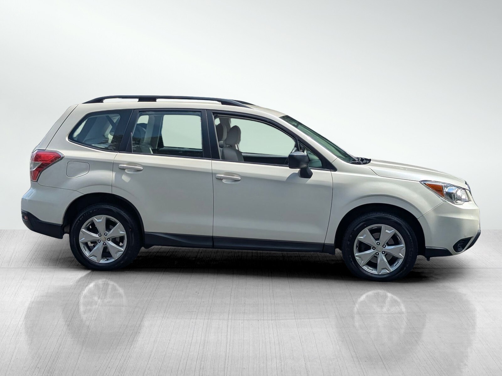 2016 Subaru Forester 2.5i photo 3