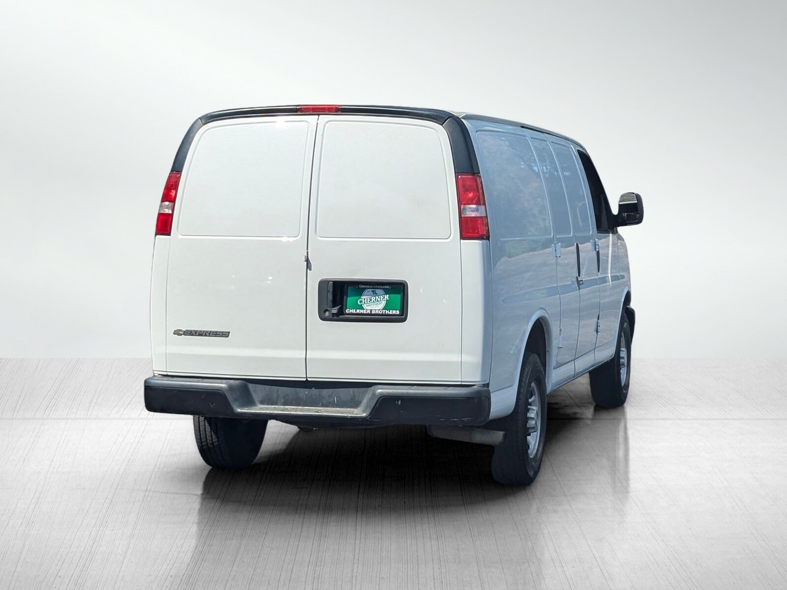 2020 Chevrolet Express 3500 Work Van photo 3