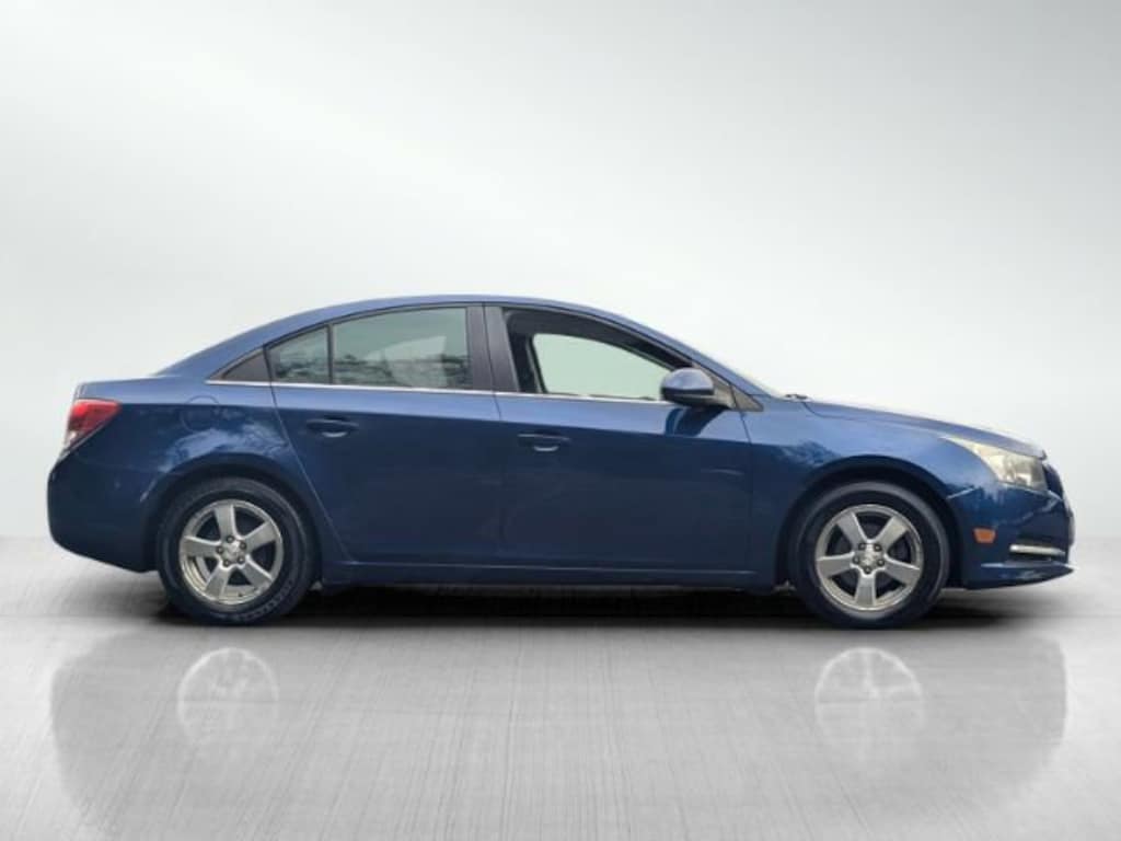 Used 2013 Chevrolet Cruze 1LT Auto Sedan