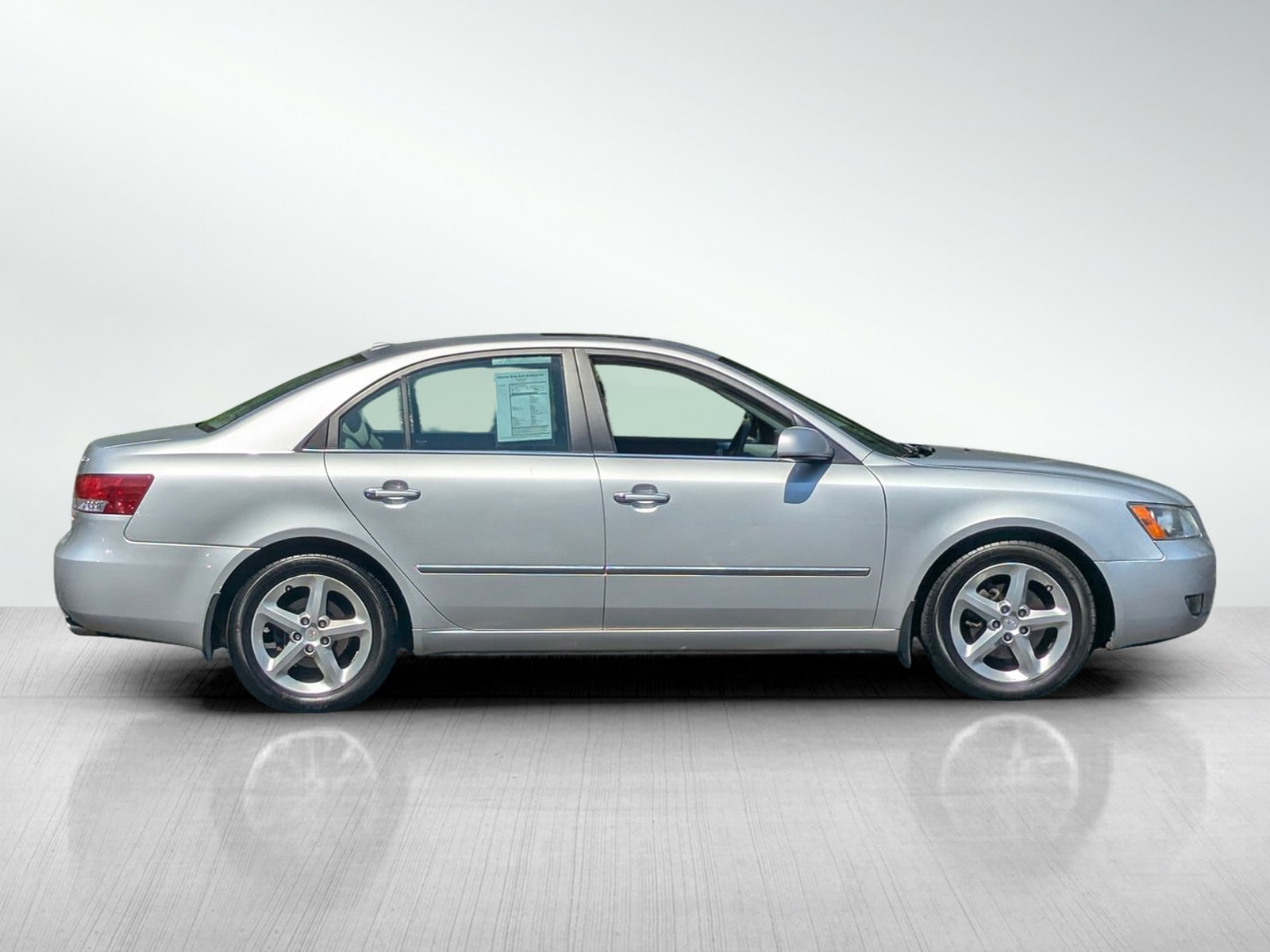 2008 Hyundai Sonata Limited photo 3