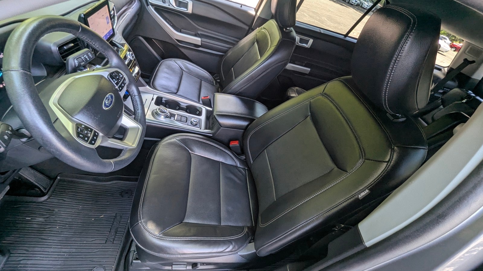 2023 Ford Explorer Limited - Photo 16