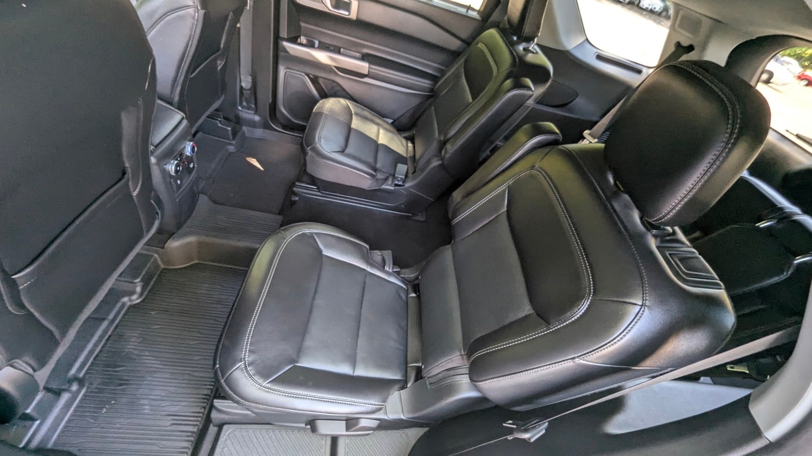 2023 Ford Explorer Limited - Photo 19