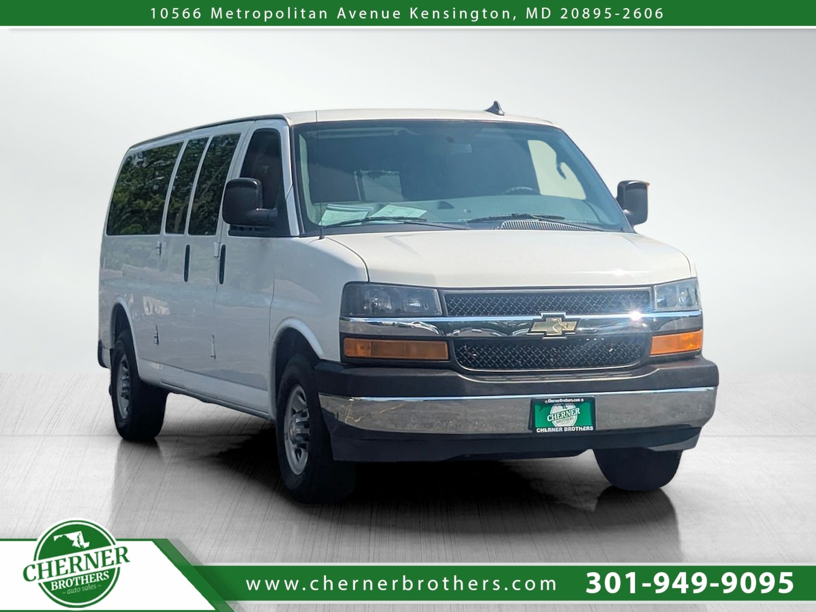 2017 Chevrolet Express 3500 LS Extended's photo