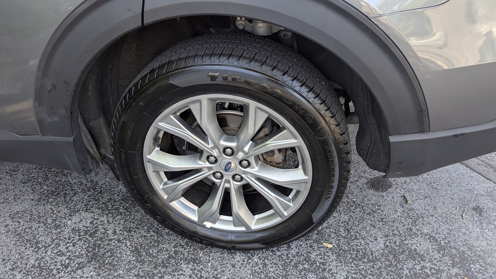 2023 Ford Explorer Limited - Photo 10