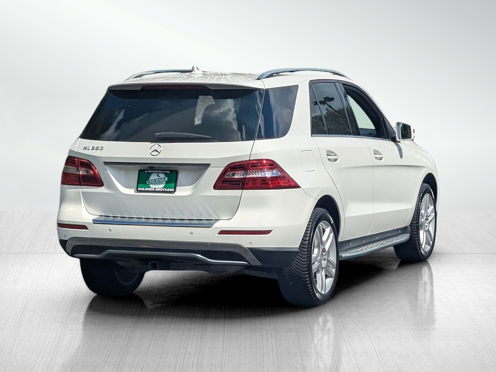 2015 Mercedes Benz ML 350 photo 4