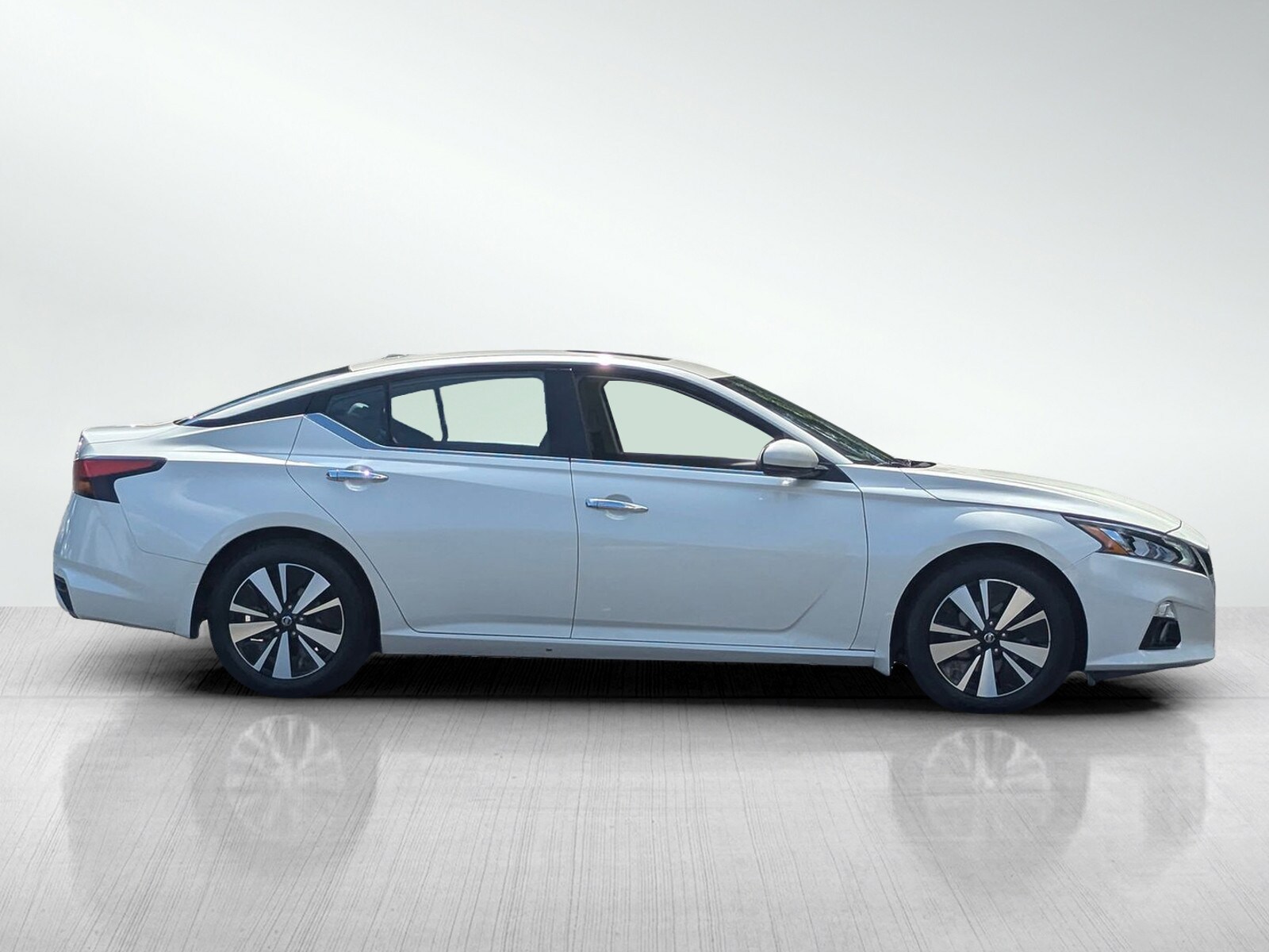 2019 Nissan Altima 2.5 SL photo 2