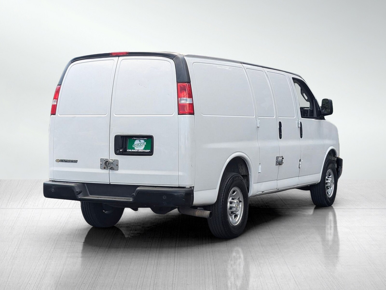 2022 Chevrolet Express 2500 Work Van photo 2