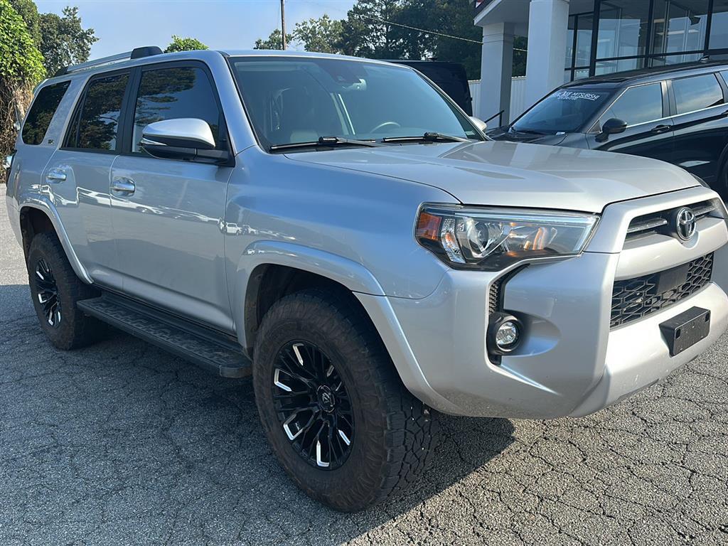 2023 Toyota 4Runner SR5 Premium photo 3