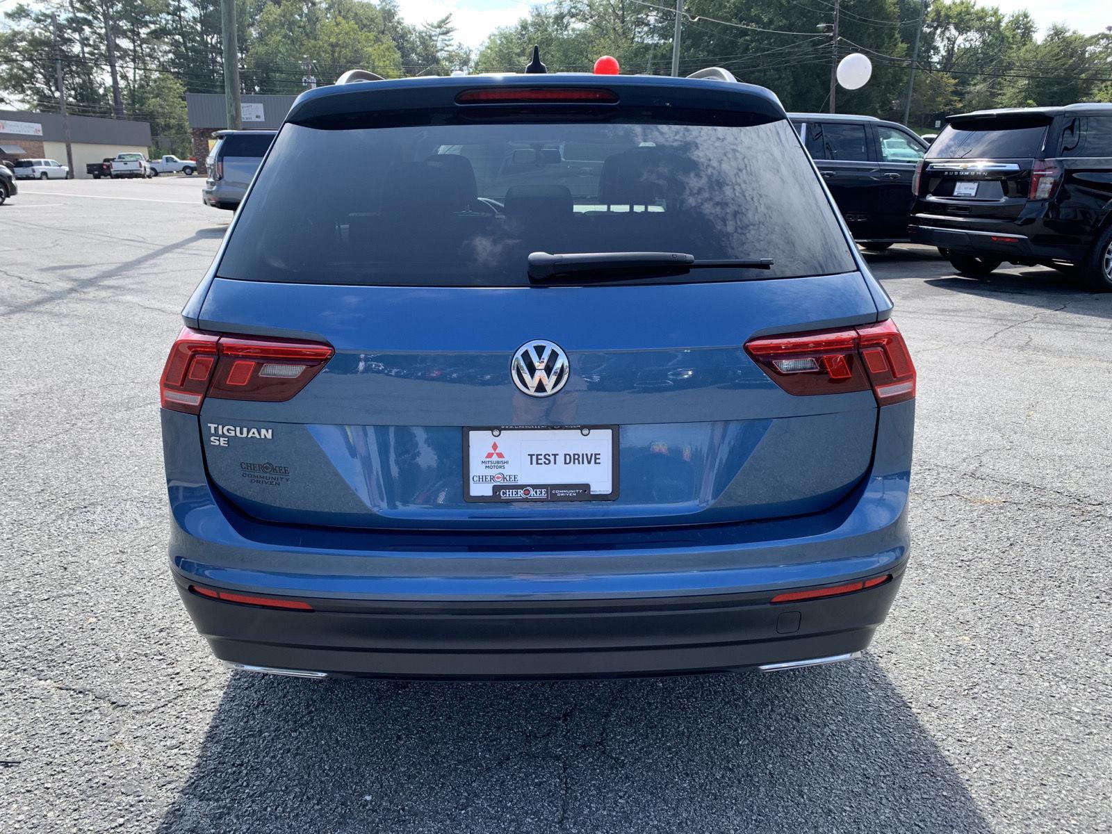 2019 Volkswagen Tiguan SE photo 3