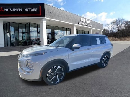 2023 Mitsubishi Outlander SE SUV
