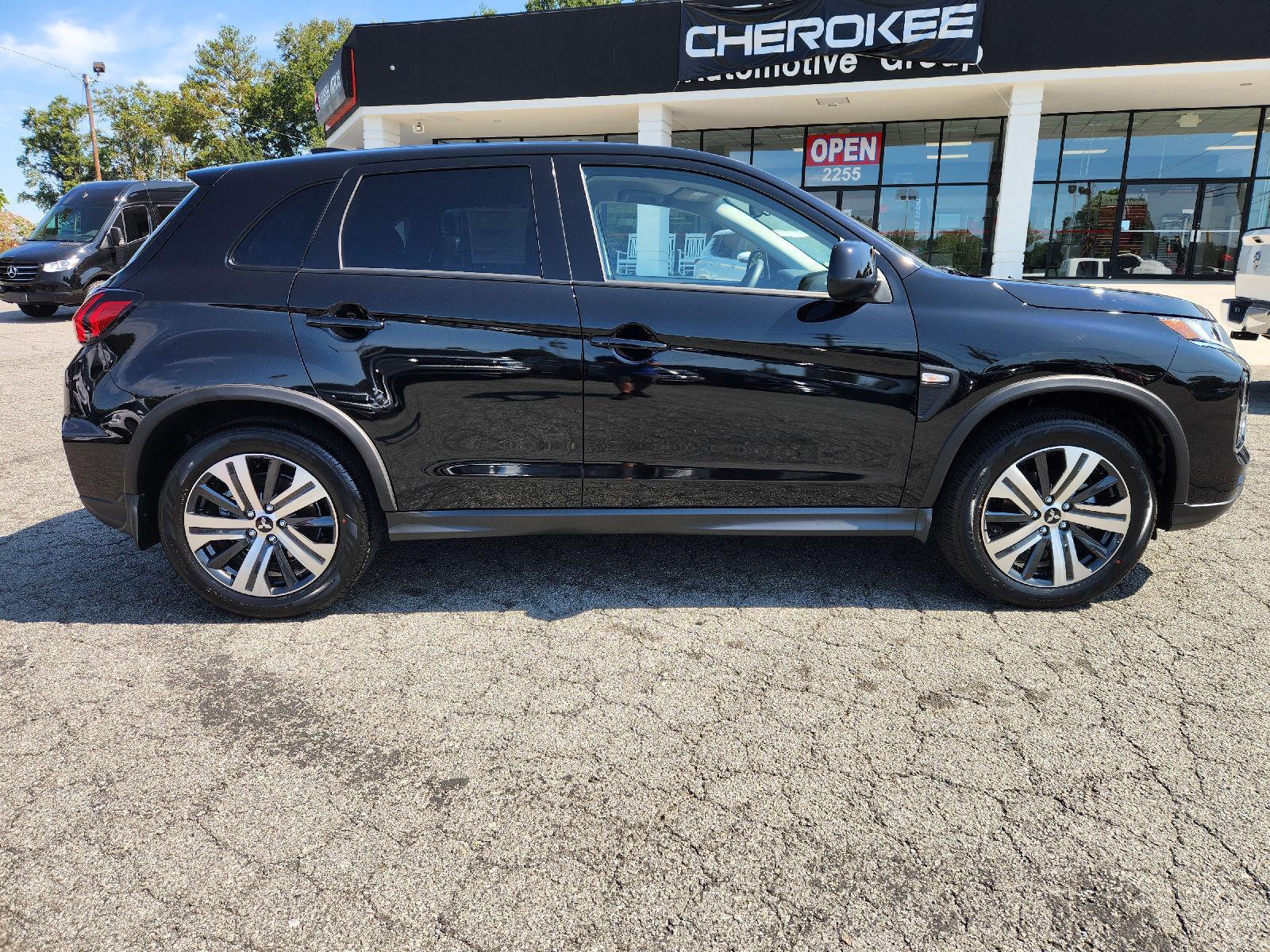 2025 Mitsubishi Outlander Sport ES SE LE photo 2