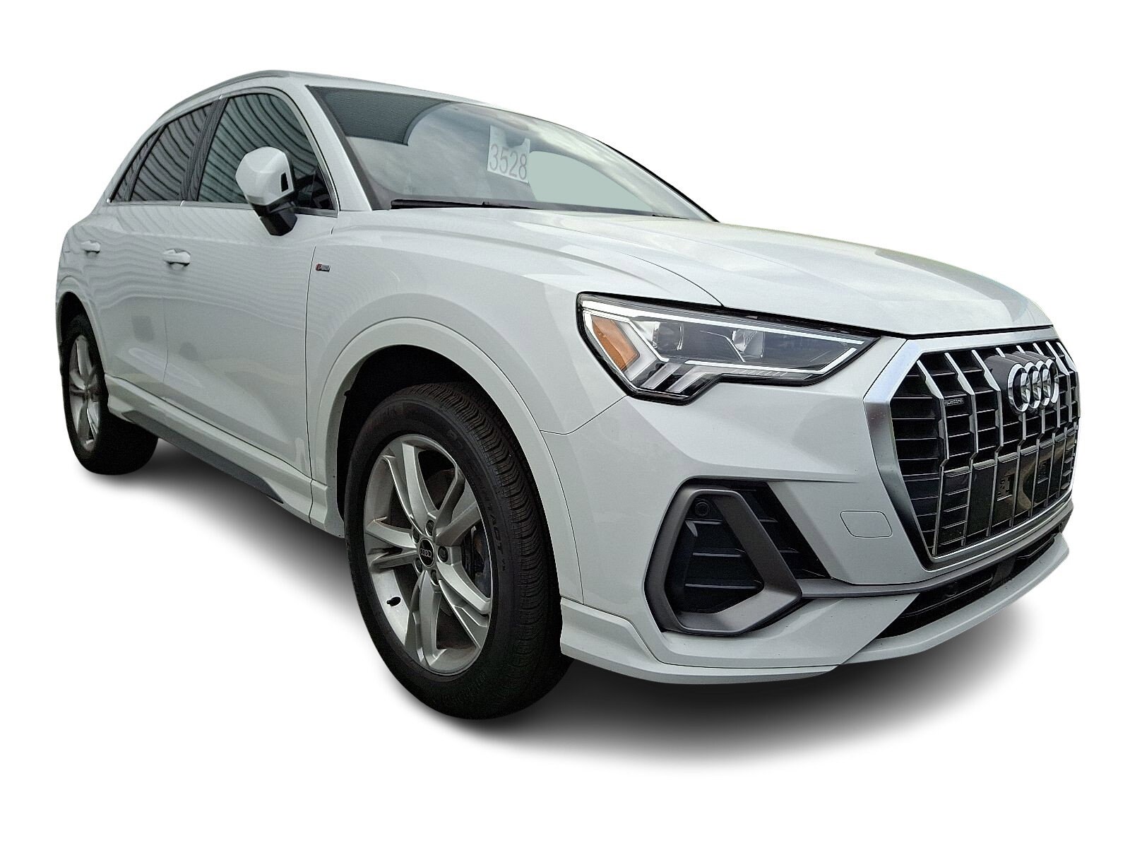 2024 Audi Q3 S line Premium Plus photo 2