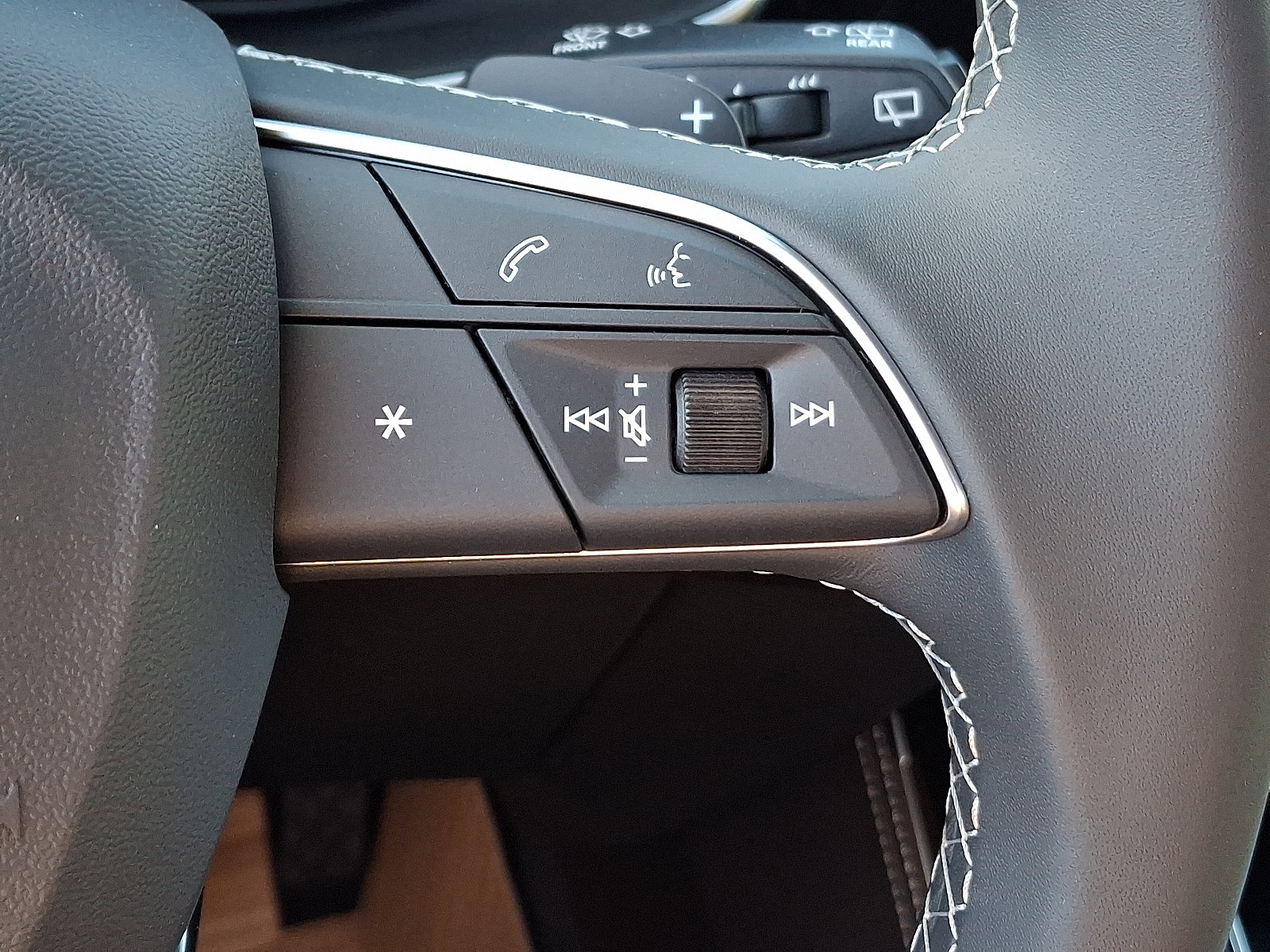 2026 Audi Q7 S Line Premium Plus - Photo 16